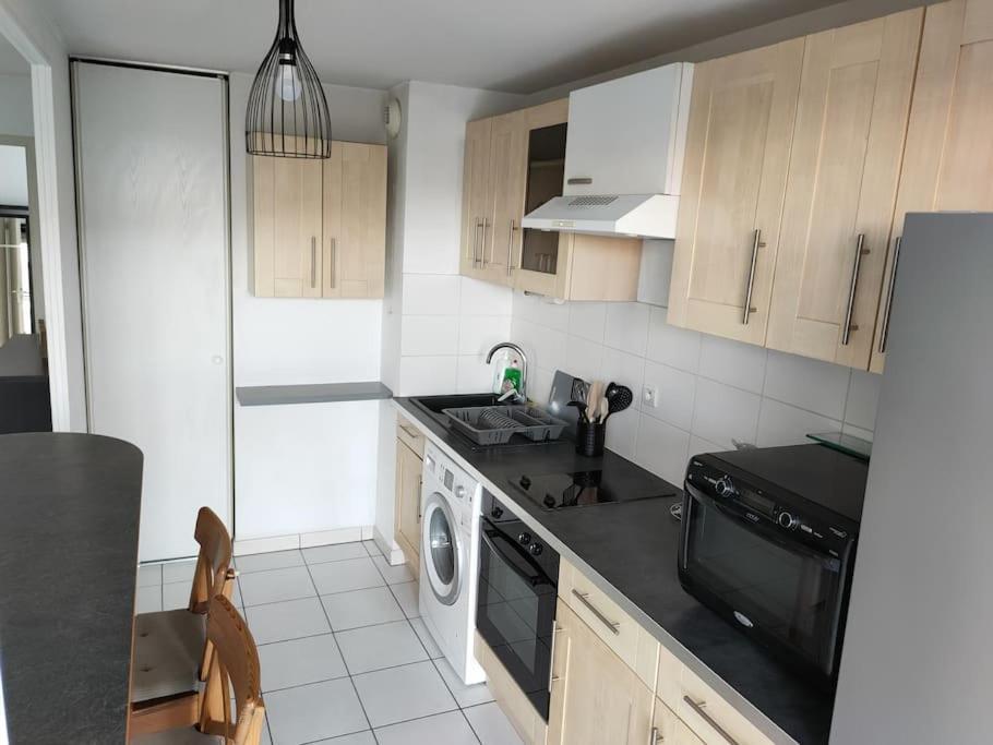 Spacieux Et Joli Appartement De 2 A 4 Personnes • Parking • Wifi Fenouillet  Экстерьер фото